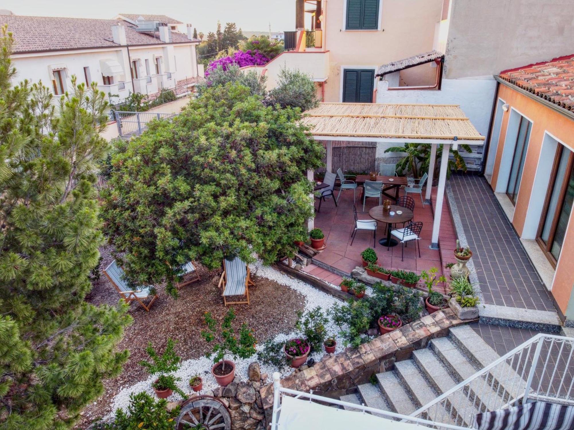 B&B Stell'E Mari SantʼAnna Arresi Екстериор снимка